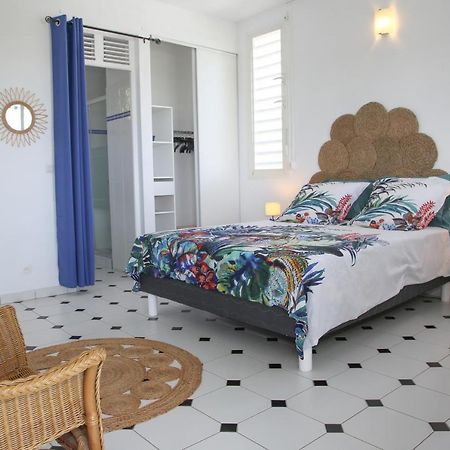 Villa Theo , Chambre D'Hotes , Petit Dejeuner, Table D'Hotes Сент-Анн Екстер'єр фото