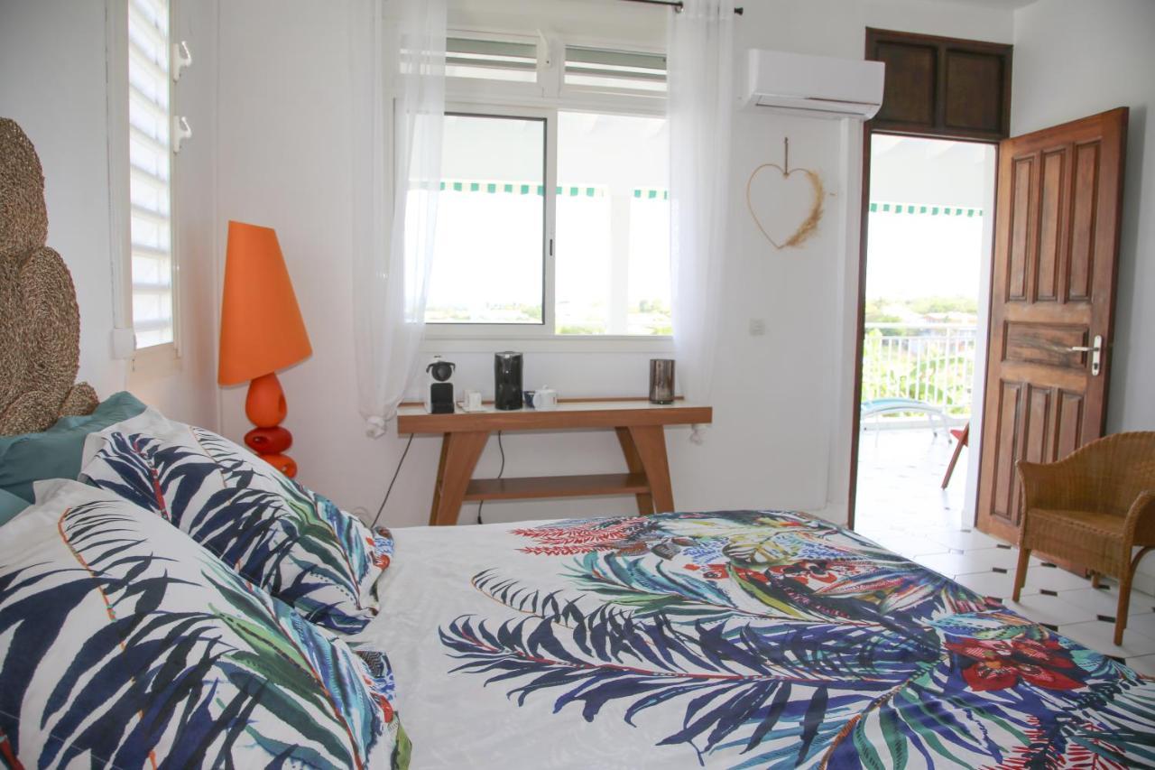 Villa Theo , Chambre D'Hotes , Petit Dejeuner, Table D'Hotes Сент-Анн Екстер'єр фото